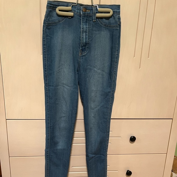 Fashion Nova Classic High Waist Skinny Jeans - Picture 6 of 8